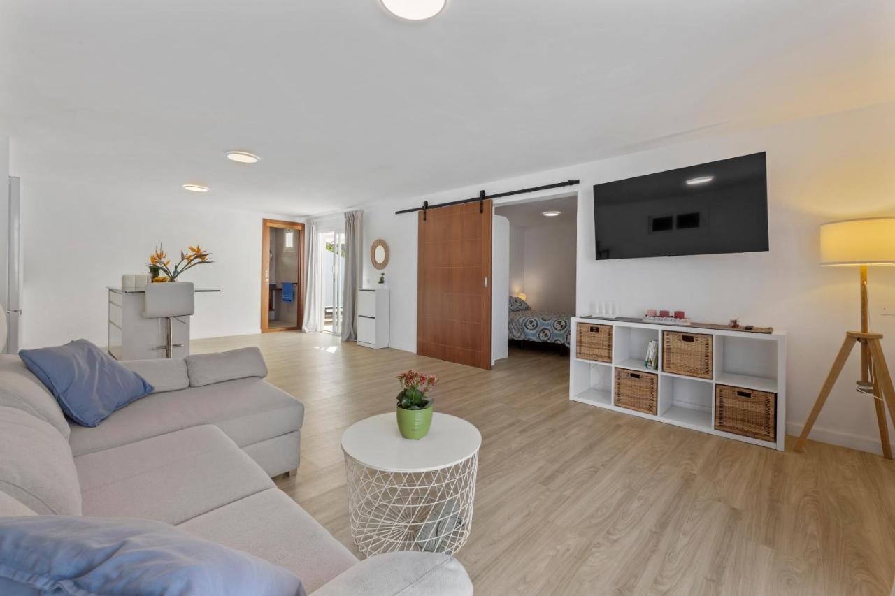 Famara Loft 12 Daire Dış mekan fotoğraf